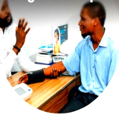 Ducor International Pharmacy — Doctor consulting patient
